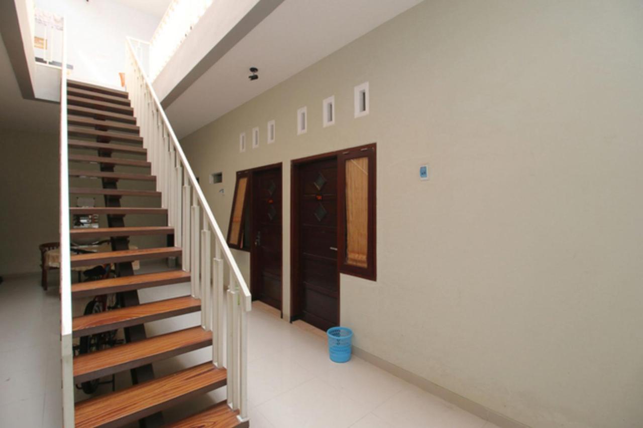 Reddoorz Syariah Near Universitas Merdeka *
